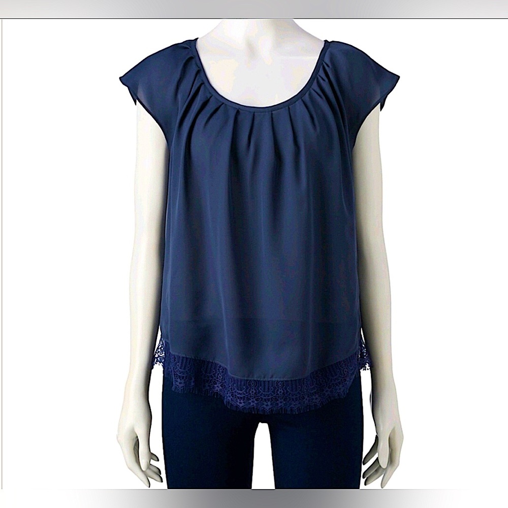 Women's LC Lauren Conrad pleat neck top NWT